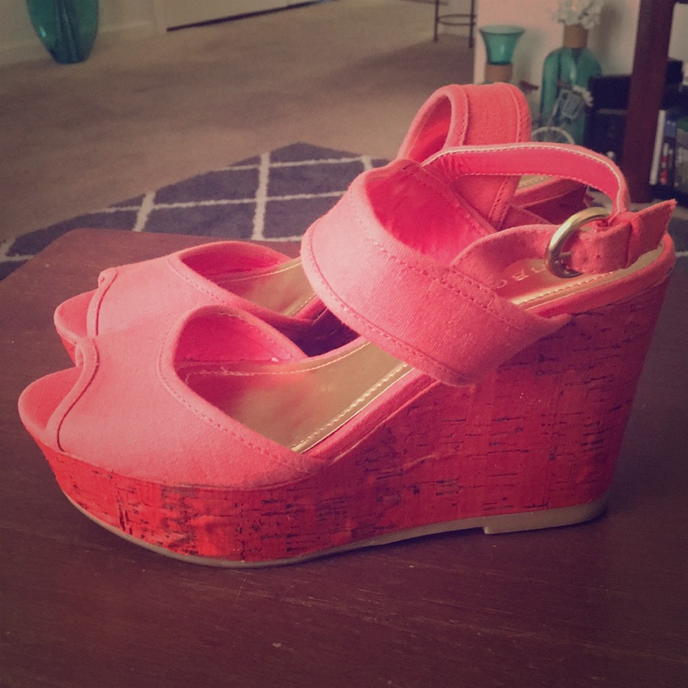 Wedges coral sandal